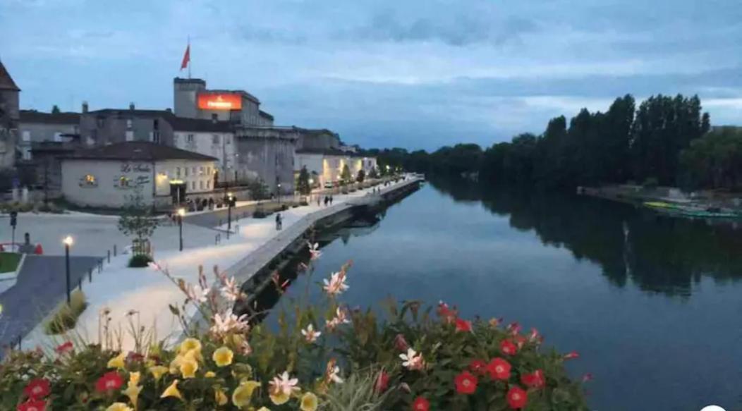 Le Charmant # Coeur De Cognac # Courette Ngoại thất bức ảnh